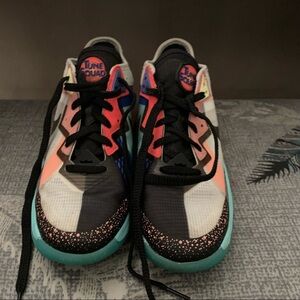Nike lebron 18 Low GS x Space Jam “Lola Bunny” shoes